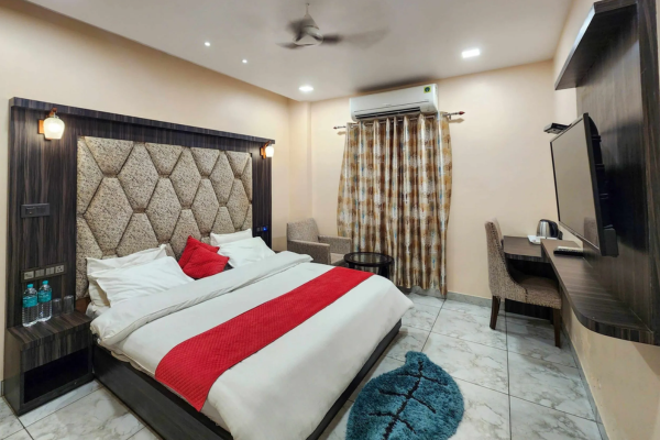 5 People AC room Goswami Mutt best hotel stay in Rameswaram Tamil Nadu